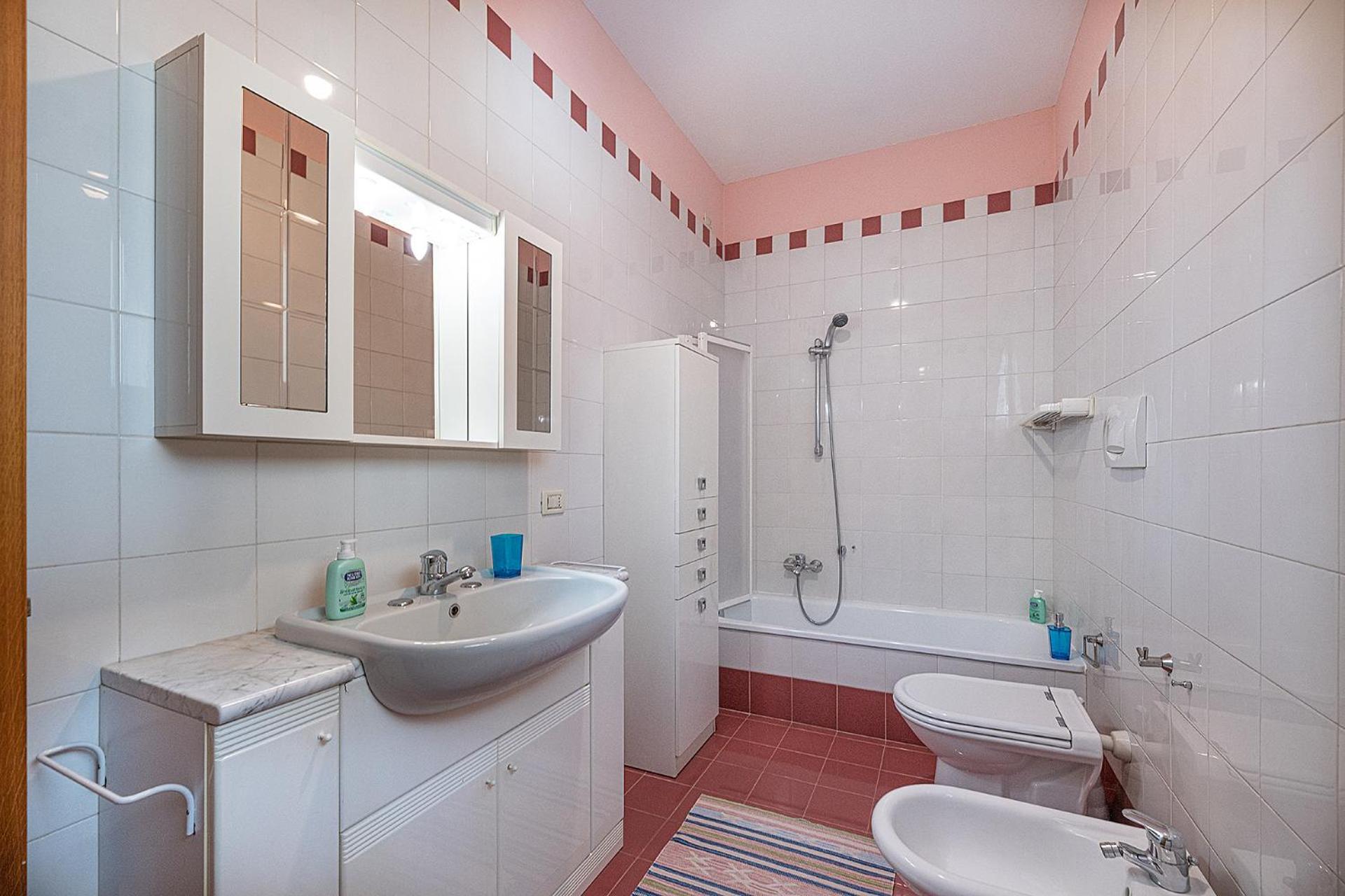 Vicino Al Centro Citta Con Garage Lägenhet Vicenza Exteriör bild